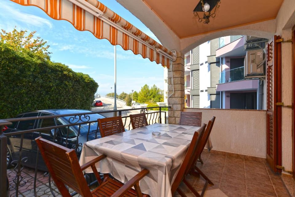 Apartment 1299 Apartment in Istria County