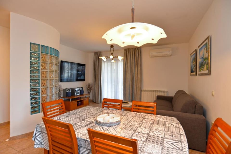 Apartment 1299 Apartment in Istria County