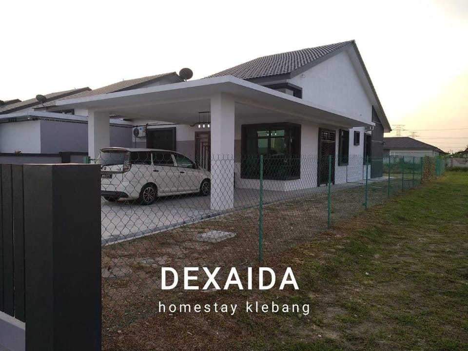VILLA DEXAIDA PANTAI KLEBANG NEAR BANDAR HILIR Villa in Malacca