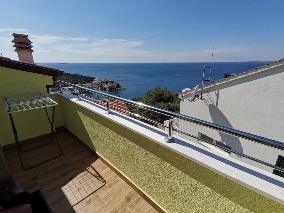 Penthouse Ema Apartment in Šibenik-Knin County, Croatia