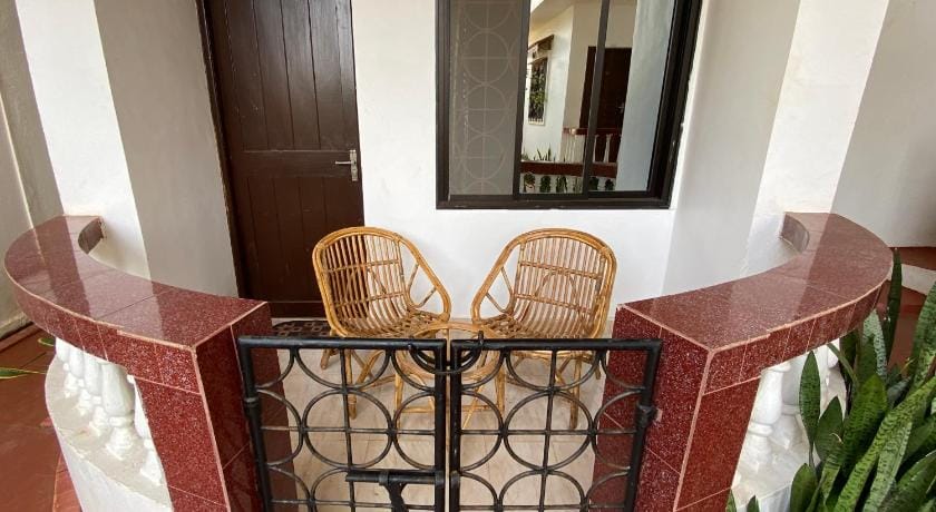 Shanu's Seaside Inn Bed and Breakfast in Candolim