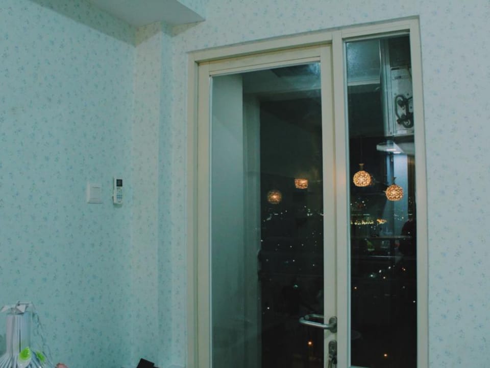 Homey studio room apartment in the city - Syariah Apartment in West Java