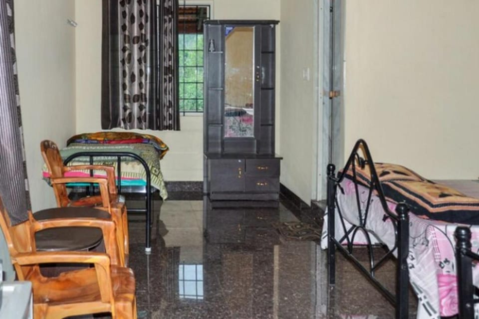 Evergreen homestay by StayApart, Coorg Vacation rental in Madikeri