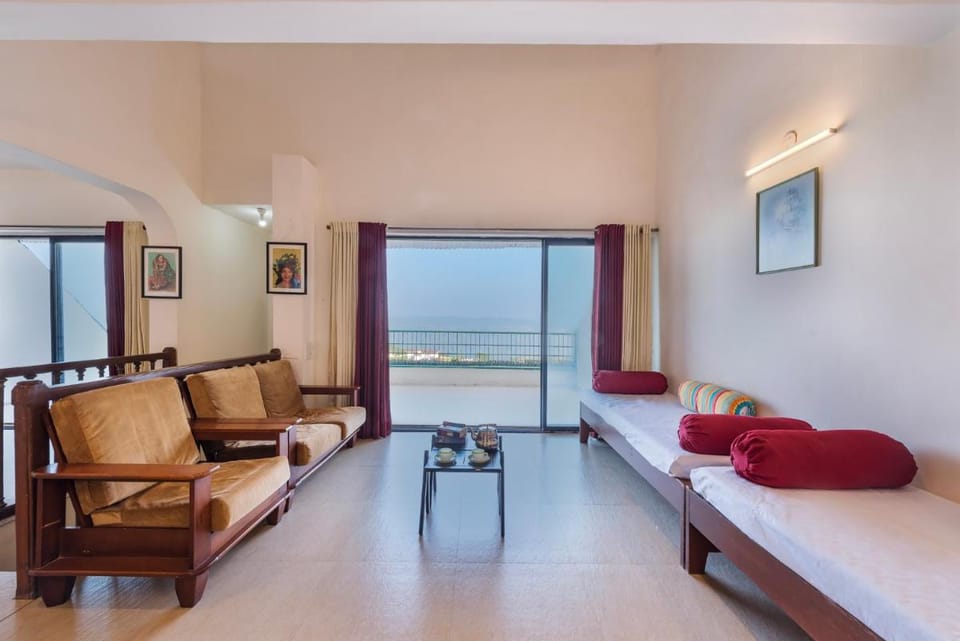 CosmicStays Evergreen Cascade - The Hidden Gem of Mahabaleshwar Vacation rental in Maharashtra