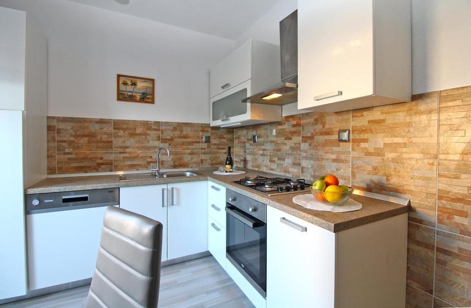 Apartment 1649 Hotel in Fažana