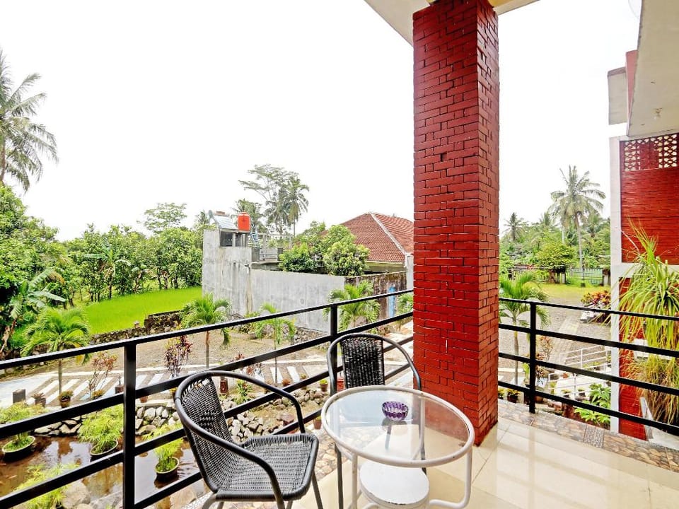 OYO 90878 Pakem Sari Hotel & Convetion Hotel in Special Region of Yogyakarta