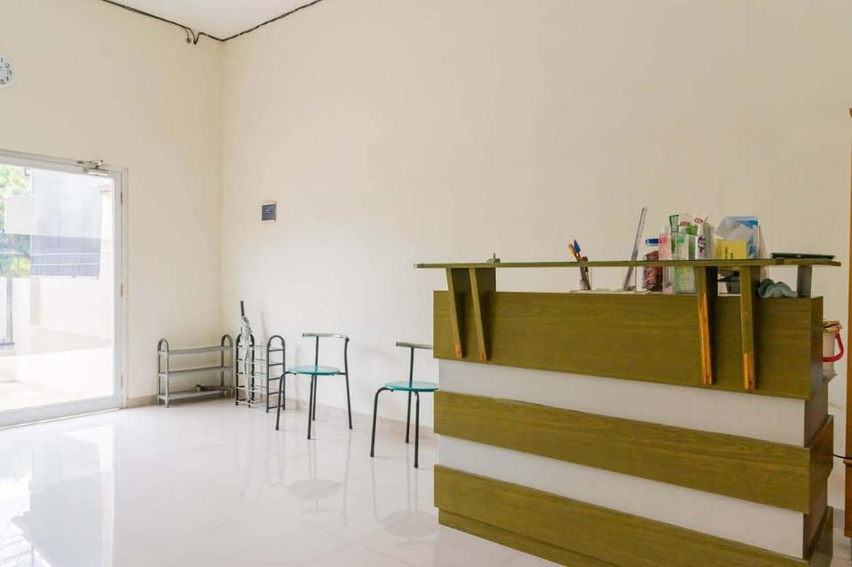 Koolkost Syariah near LRT Boulevard Selatan Station Hotel in Jakarta