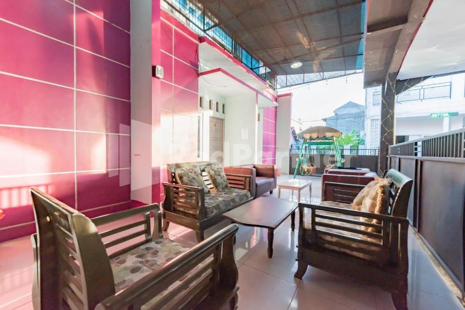 Ana Guest House Syariah Mitra RedDoorz Hotel in Indonesia