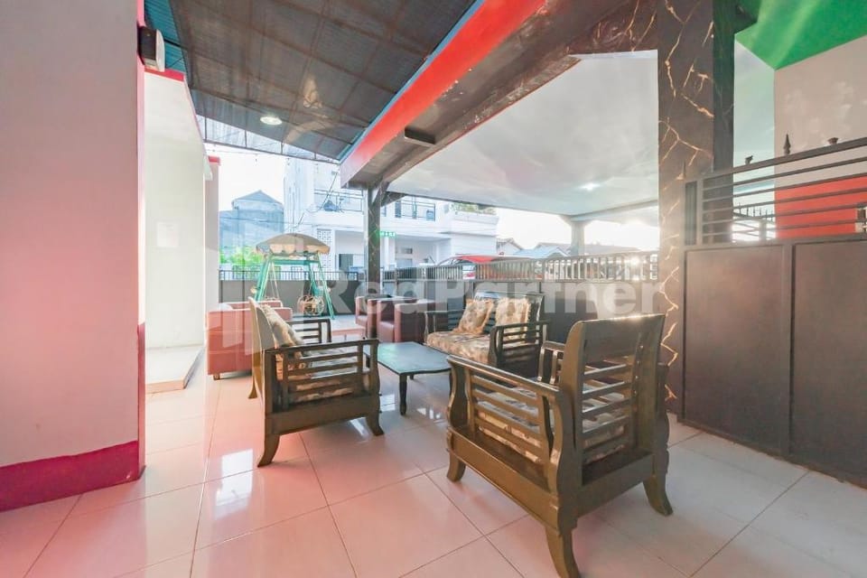 Ana Guest House Syariah Mitra RedDoorz Hotel in Indonesia