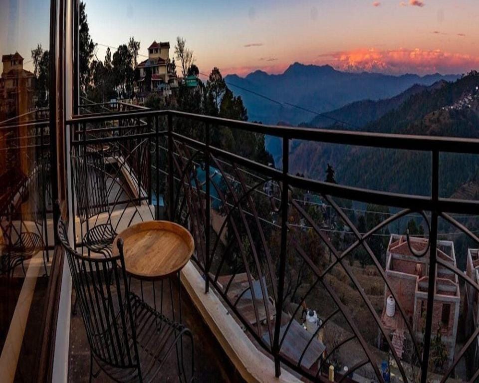 The Himalayan Voyage Hotel in Uttarakhand