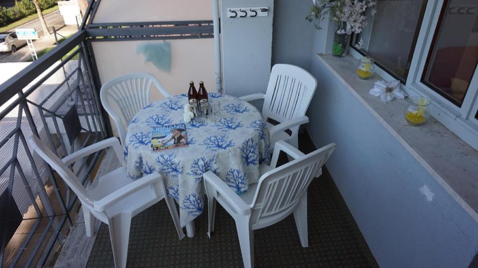 Spacious three-room apartment with terrace and swimming pool Apartment in Lignano Sabbiadoro