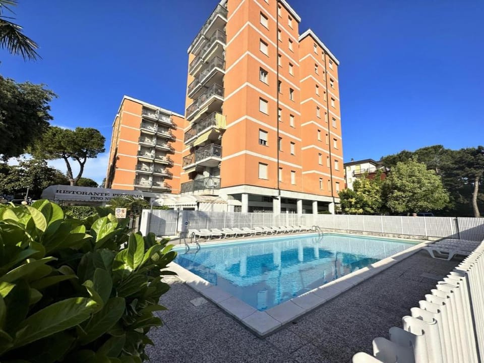 Spacious three-room apartment with terrace and swimming pool Apartment in Lignano Sabbiadoro