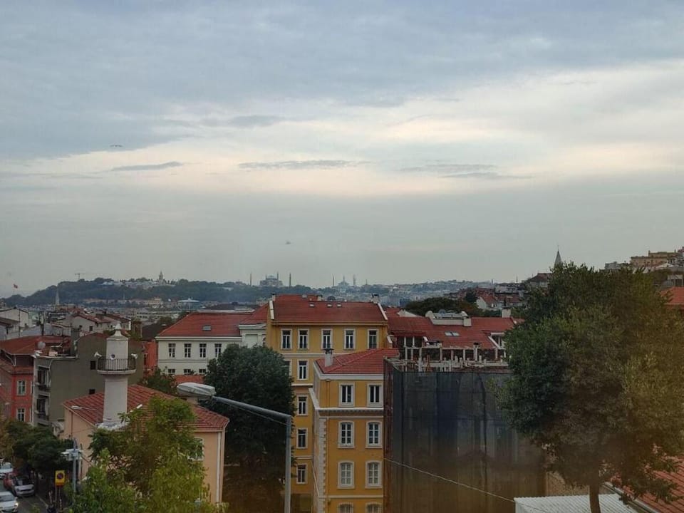 Licina Comfy Room near Istiklal St. -3  Vacation rental in Istanbul