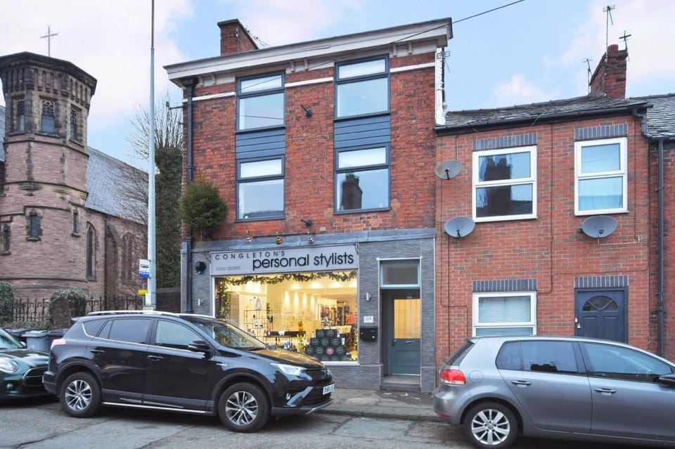 Antrobus | Deluxe Apartment Apartment in Congleton
