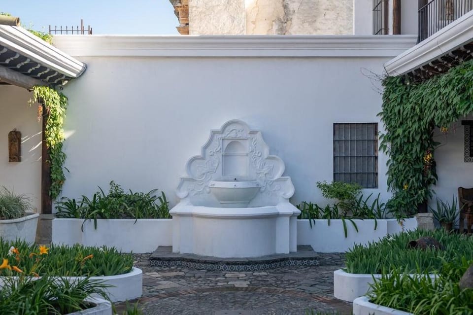 Beautiful apartment in center of Antigua -escritor Apartment in Antigua Guatemala