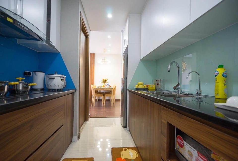 Ha Long Homestay @ Sunrise Apartments - 4BR Apartment in Laos