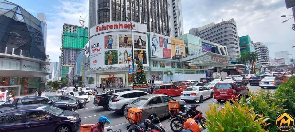 Fahrenheit Playstation w Pool Table (10pax) Vacation rental in Federal Territory of Kuala Lumpur