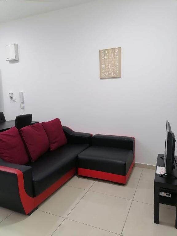 HOT!!! Mesahill 100mbps wifi + Smart TV Apartment in Negeri Sembilan, Malaysia