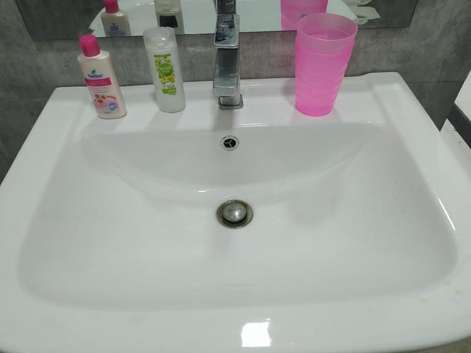 Panda house Vacation rental in Western Province