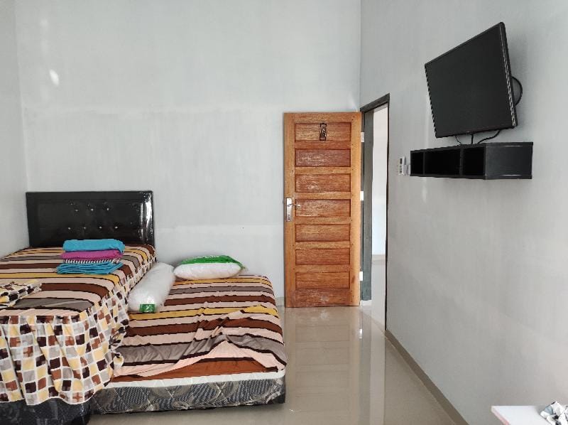 Cahaya kos putri for female Vacation rental in Indonesia