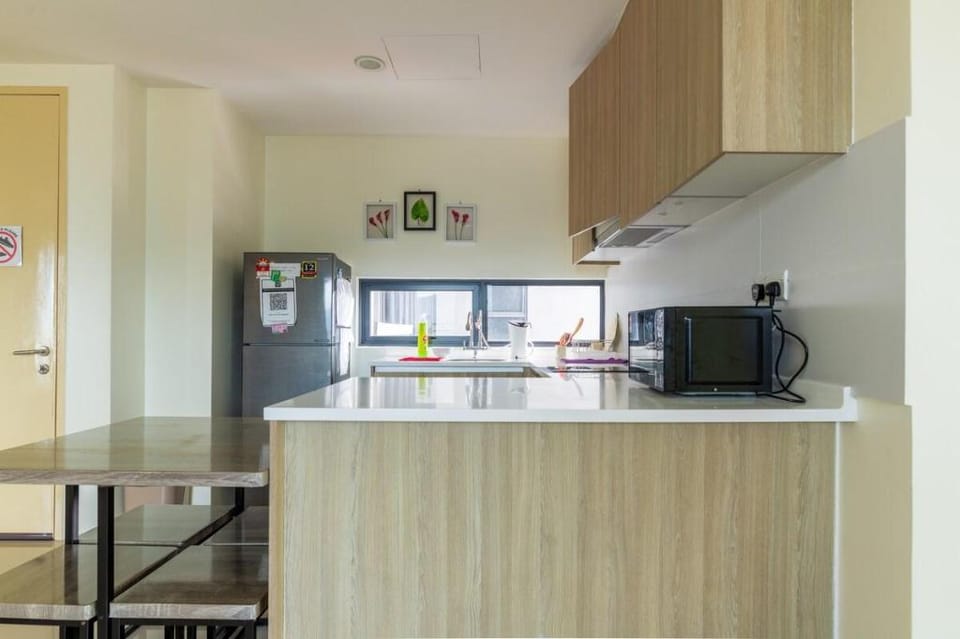 Tropical 3BR Macalister 218 @Georgetown@ M275 (WL) Vacation rental in George Town