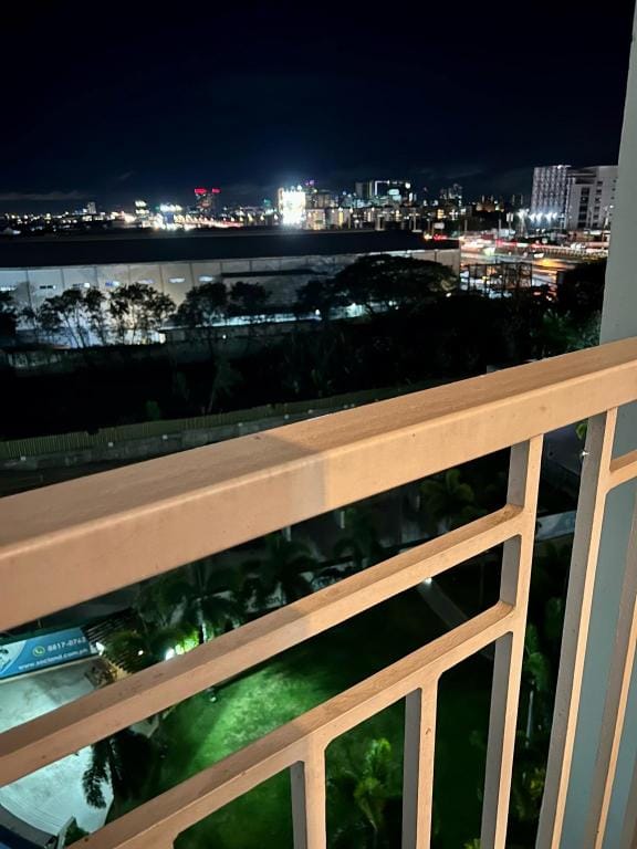 Lovely Spacious Condo With Balcony Apartment in Pasay
