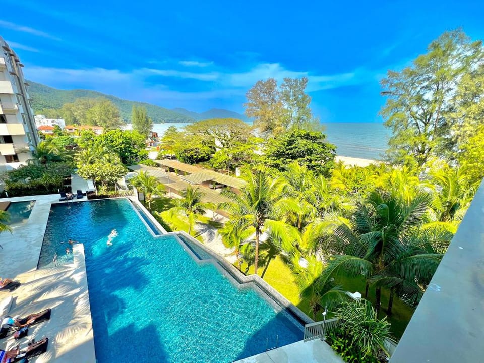 By The Sea, Penang 'M1 Apartment in Batu Ferringhi, Penang, Malaysia