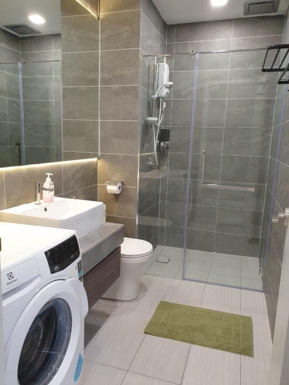 Glorybnb@Bell Suite KLIA XiamenU WIFI Netflix #WFH Apartment in Negeri Sembilan, Malaysia