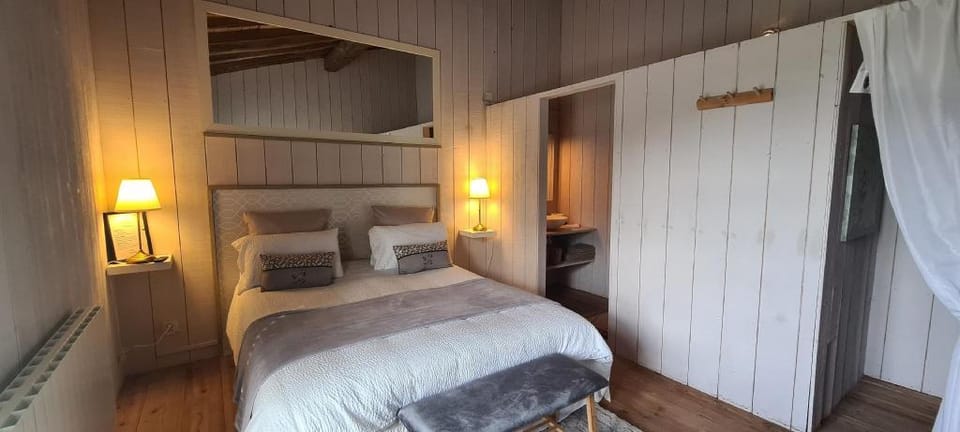 LaRiviere Bed and Breakfast in Nouvelle-Aquitaine