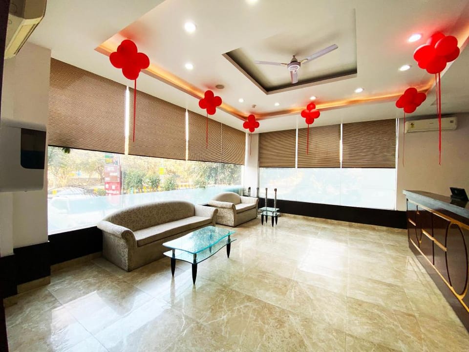 Hotel Admire Inn Sec - 18 By ASPL Hotel in Noida