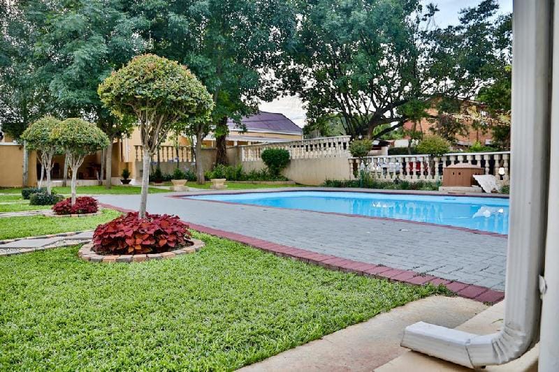 Luxurious Double Bed room with private bathroom Vacation rental in Pretoria