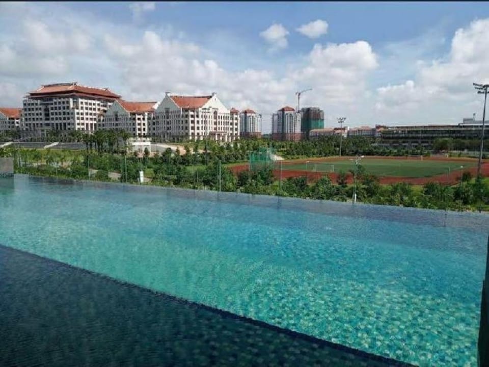 Glorybnb Bell Suite NEW@KLIA-XiamenU-WFH-Nflx-Wifi Apartment in Negeri Sembilan, Malaysia