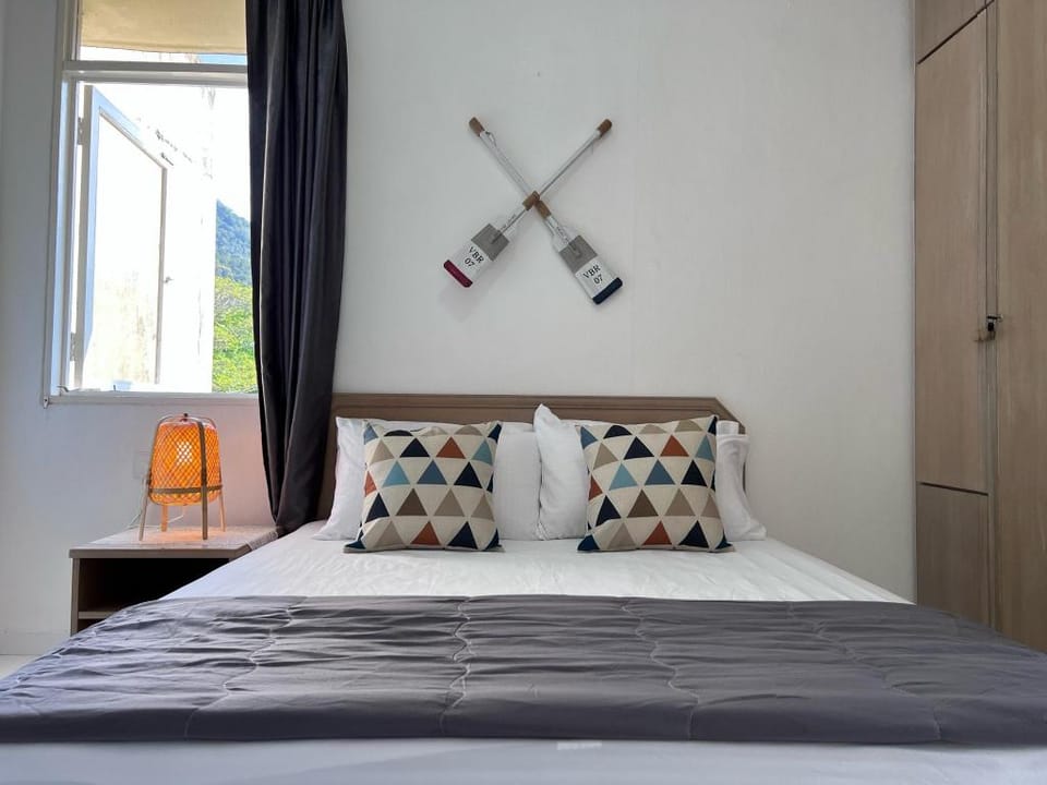 EE's Beach House | Homestay 3 min walk to beach  Apartment in Batu Ferringhi, Penang, Malaysia