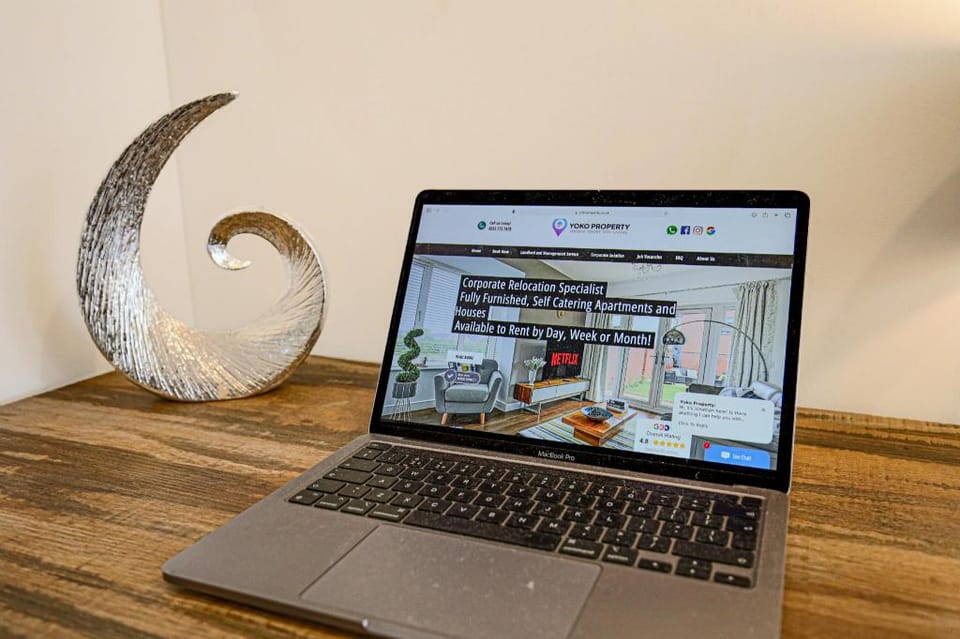 Stylish House • City Centre • Pool Table • Parking Vacation rental in Milton Keynes