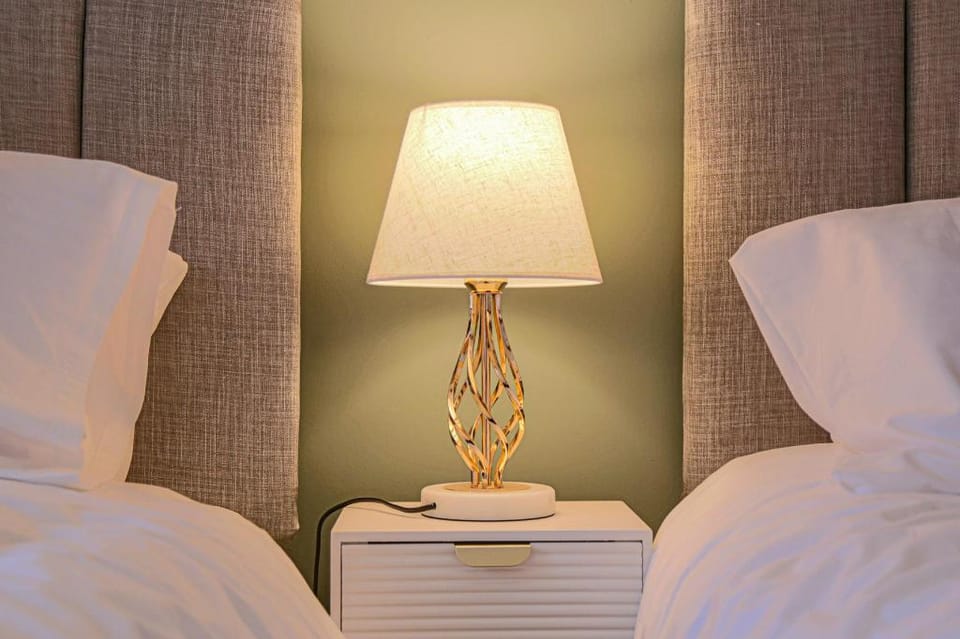 Stylish House • City Centre • Pool Table • Parking Vacation rental in Milton Keynes