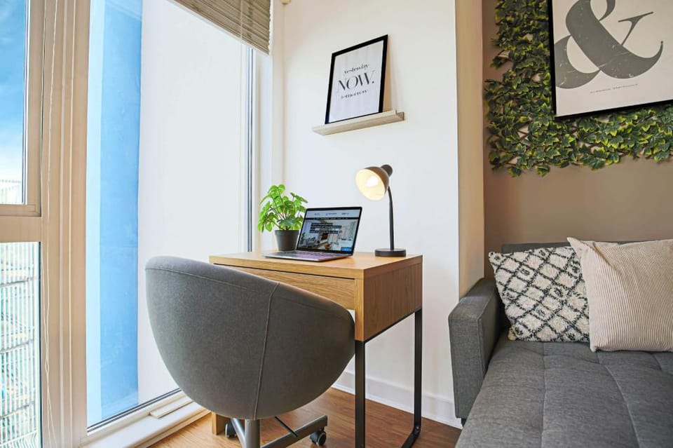 Dakota Apartment #33 - City Centre - Free Parking Apartment in Milton Keynes