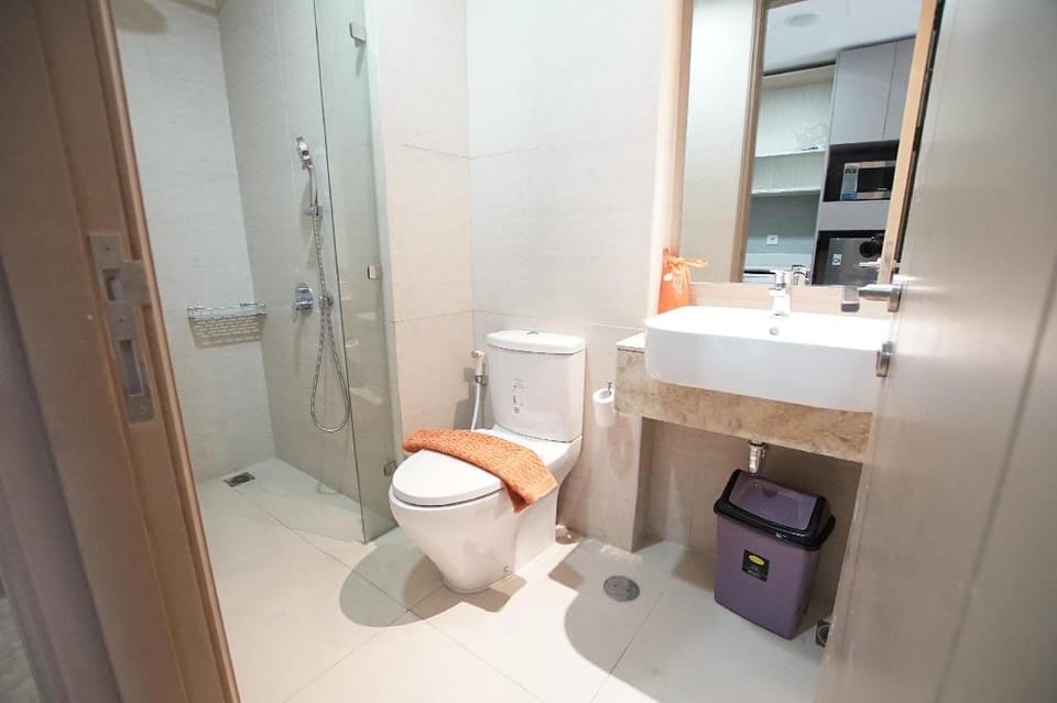 Cozy Minimalis Gold Coast PIK Seaview by Apatel Apartment in Jakarta