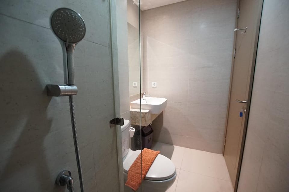 Cozy Minimalis Gold Coast PIK Seaview by Apatel Apartment in Jakarta