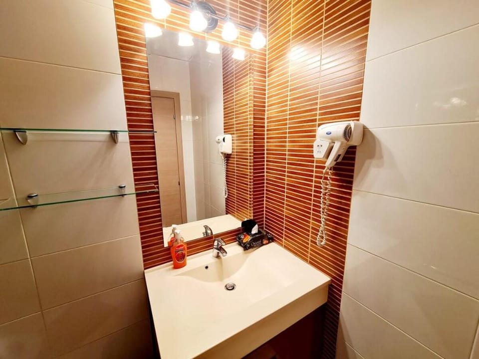 The Morning Sunrise Flat Apartment in Bucharest
