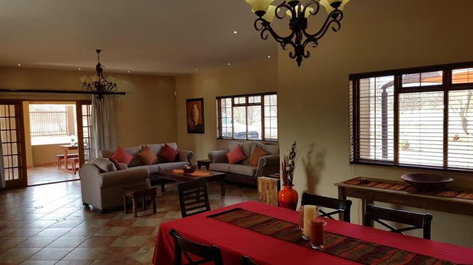 Hornbills Rest Country Home Vacation rental in South Africa