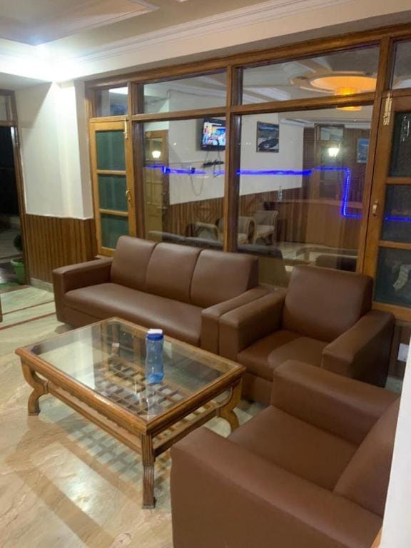 Goroomgo Shimla Nature Ville Apartment in Shimla