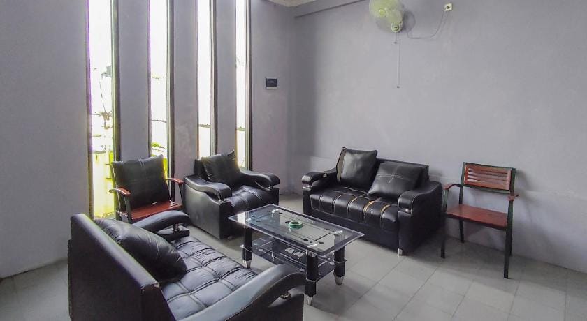Wisma Tulus Syariah Kebumen Mitra RedDoorz Hotel in Indonesia