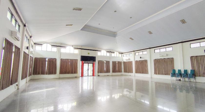 Wisma Tulus Syariah Kebumen Mitra RedDoorz Hotel in Indonesia