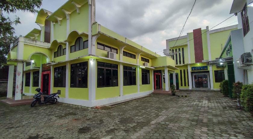 Wisma Tulus Syariah Kebumen Mitra RedDoorz Hotel in Indonesia