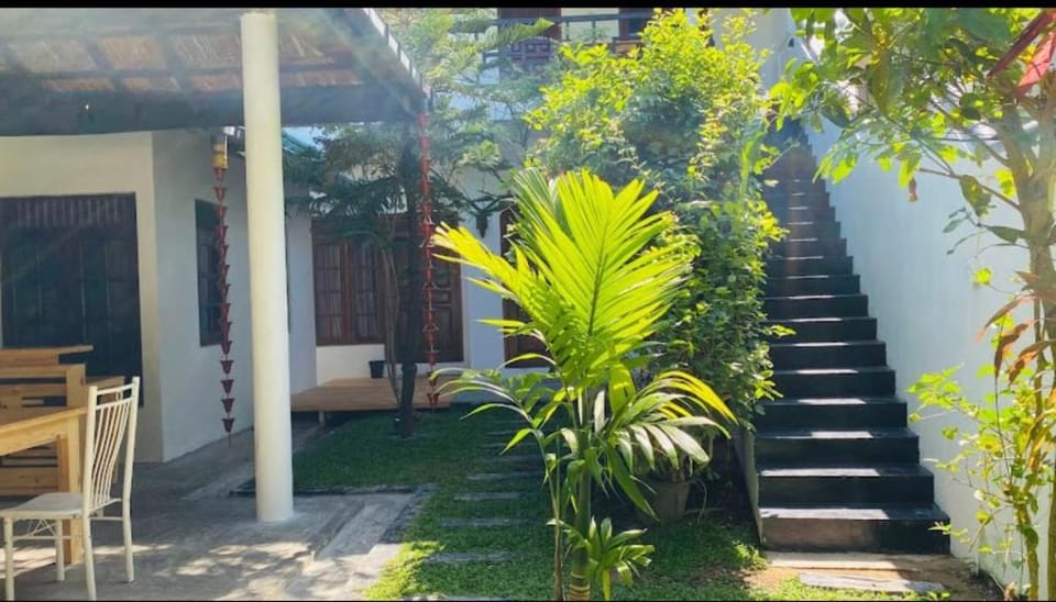 Kiara Sands Hotel Hotel in Mirissa