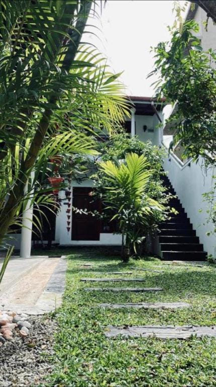 Kiara Sands Hotel Hotel in Mirissa