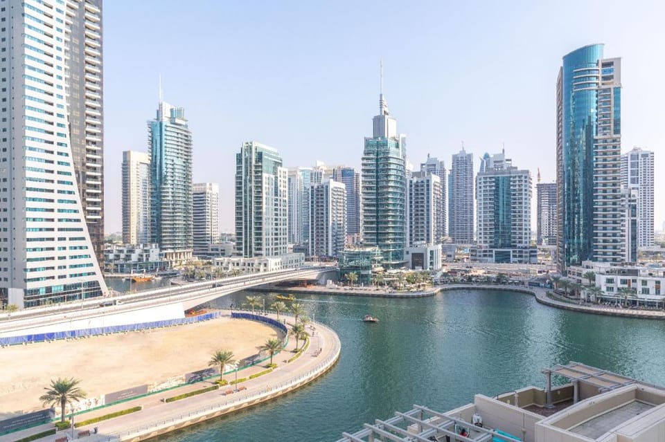 Pastel-Colored Apt With Jaw-Dropping Marina Views Apartment in Dubai