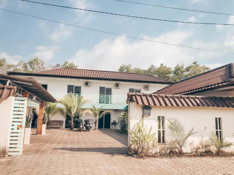 Friends Guesthouse Apartment in Ream