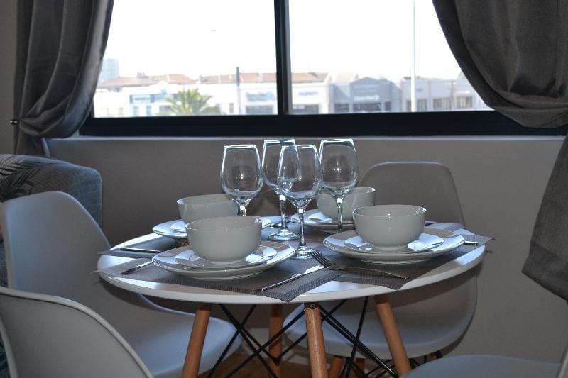 Modern 2 bedroom en-suite in bustling Blouberg Apartment in Cape Town