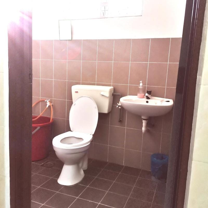 Homestay Inap Bakawali  (belakang UiTM SI)  Vacation rental in Perak Tengah District